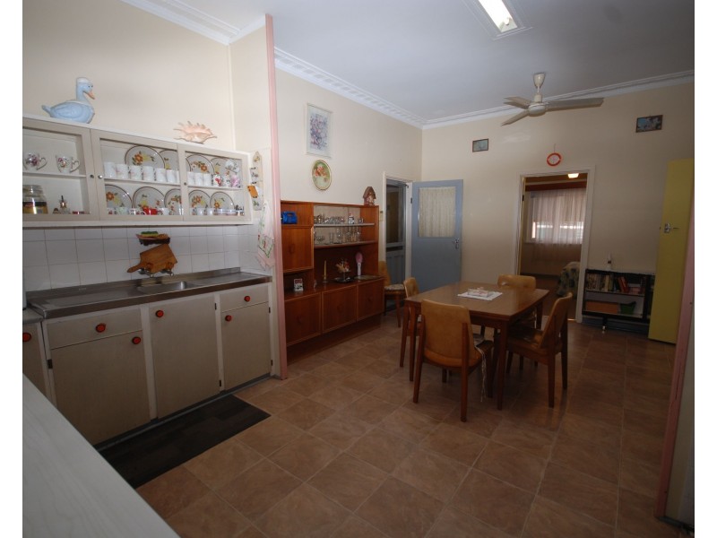 42 Forrest Street, Narrogin WA 6312