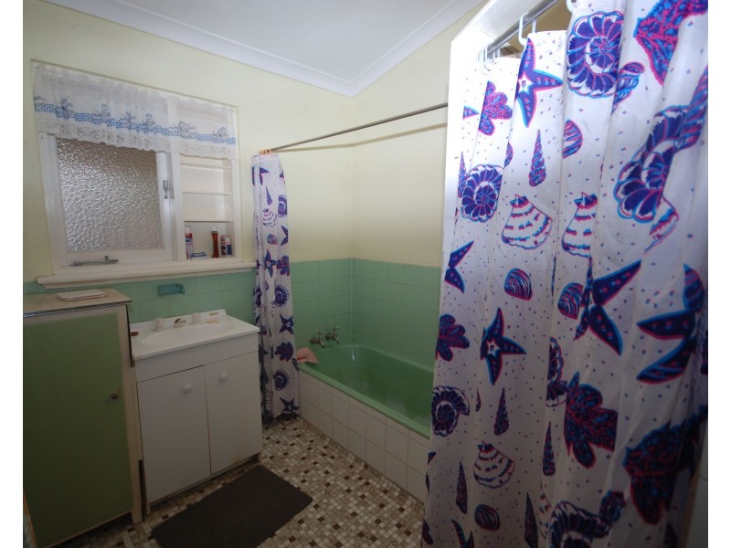 42 Forrest Street, Narrogin WA 6312