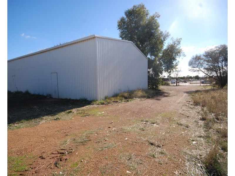 276 Lydeker Way, Narrogin WA 6312