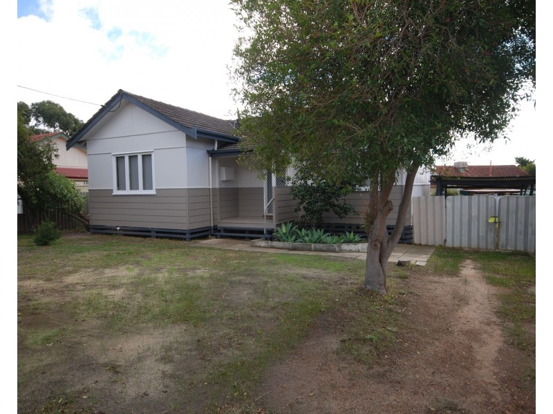 70 Lock Street, Narrogin WA 6312