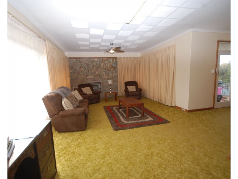 65 Furnival Street, Narrogin WA 6312