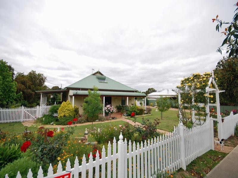 4 Ware Street, Wagin WA 6315