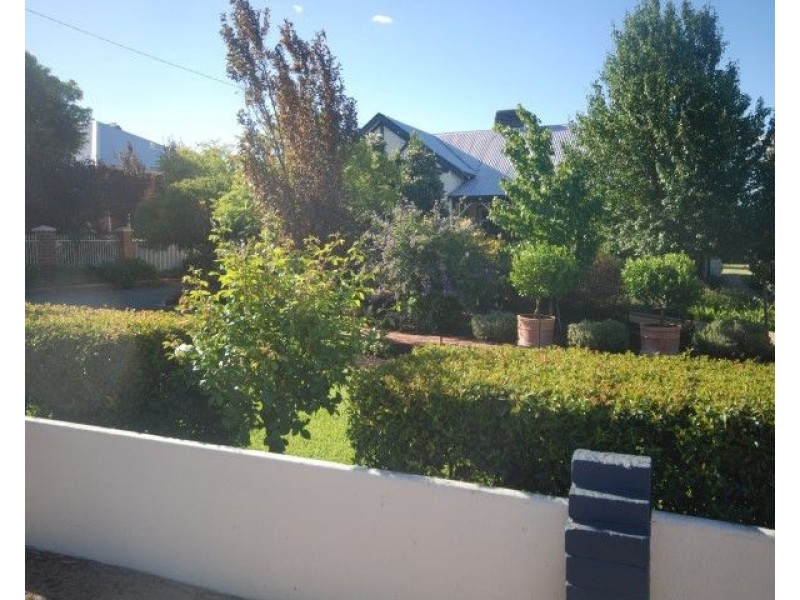 6 Lock Street, Narrogin WA 6312