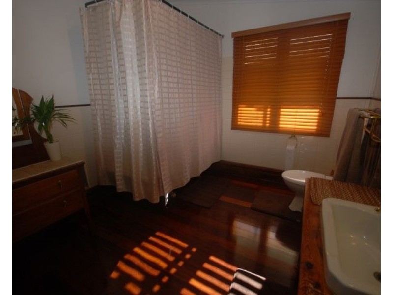 6 Lock Street, Narrogin WA 6312