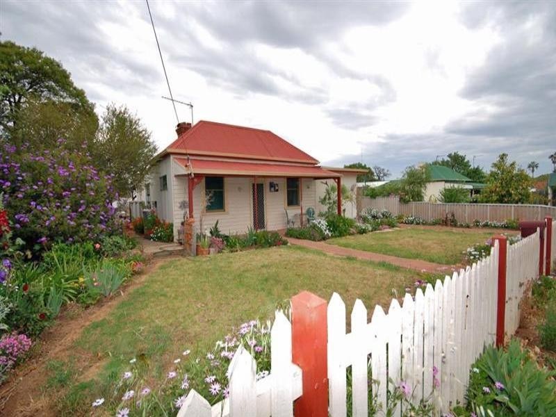 18 Northwood Street, Narrogin WA 6312