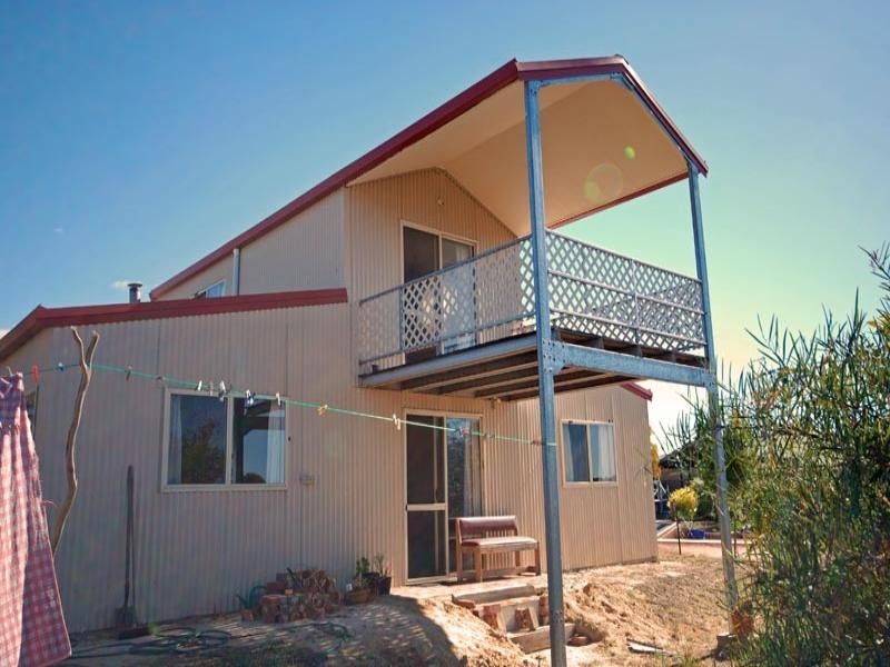 6 Smith Street, Wickepin WA 6370