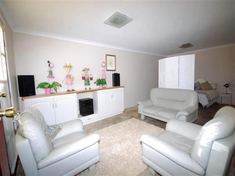 5 Burns Street, Narrogin WA 6312