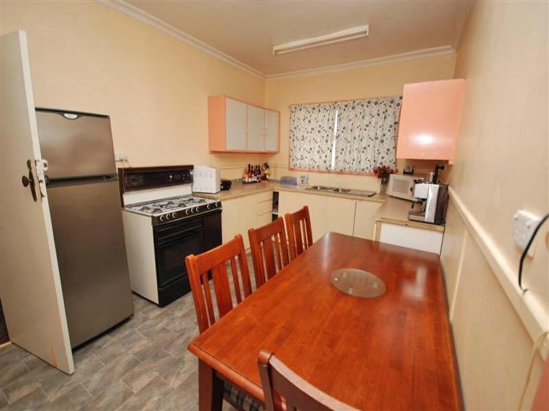 83 Fox Street, Narrogin WA 6312