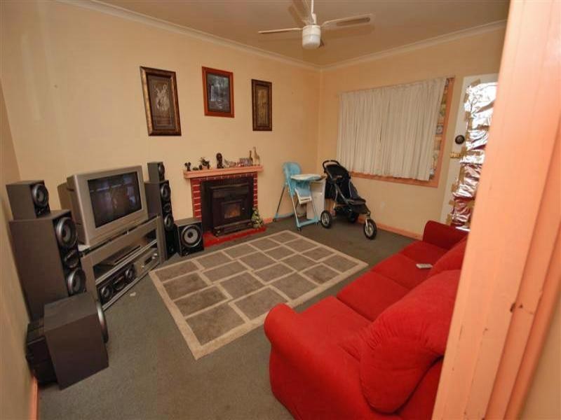 83 Fox Street, Narrogin WA 6312