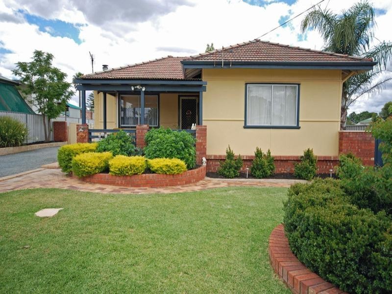 56 Fox Street, Narrogin WA 6312