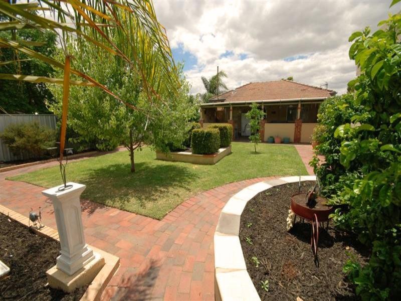 56 Fox Street, Narrogin WA 6312