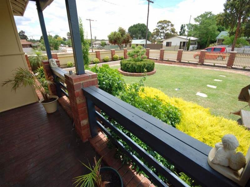 56 Fox Street, Narrogin WA 6312