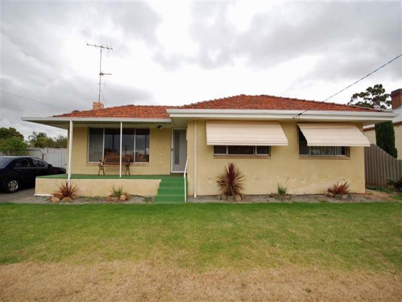 32 Glyde Street, Narrogin WA 6312