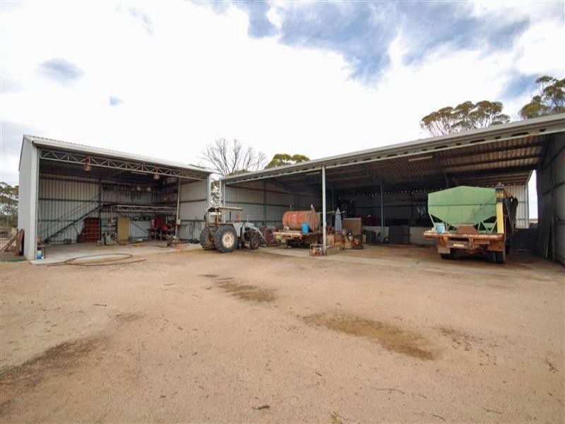 Lot 8 Pederah East Road, Karlgarin WA 6358