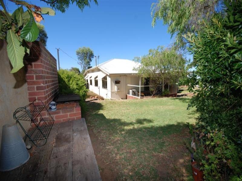 5 Palmer Street, Narrogin WA 6312