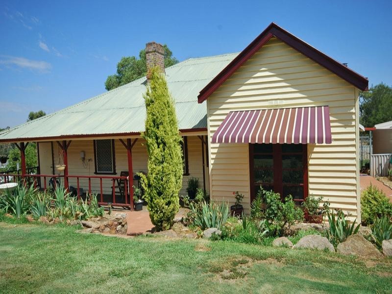 77 Graham Road, Narrogin WA 6312