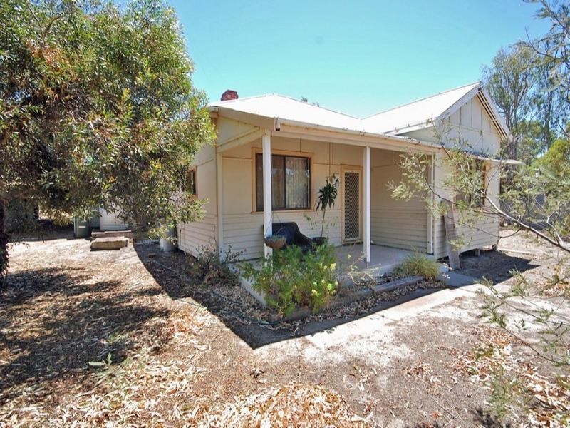 4 Scott Street, Highbury WA 6313