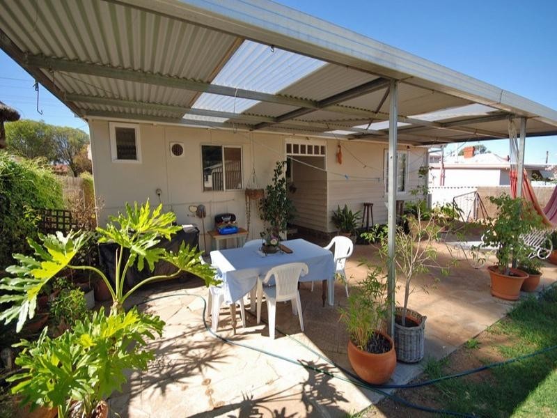 57 Falcon Street, Narrogin WA 6312