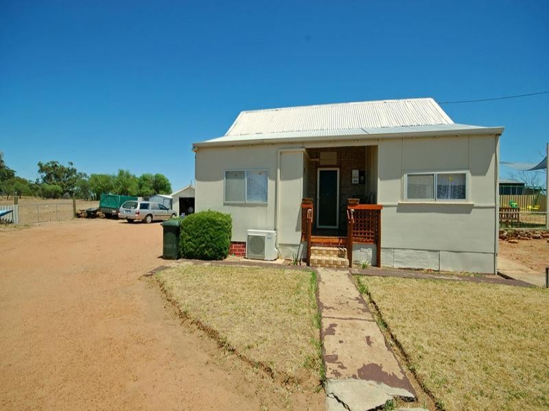 301 Tudor Street, Wagin WA 6315