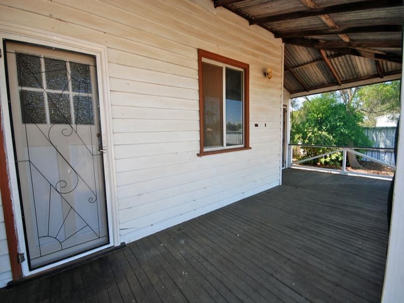 27 Northwood Street, Narrogin WA 6312