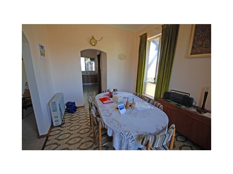 2 Hough Street, Narrogin WA 6312