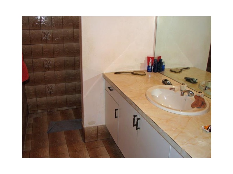 2 Hough Street, Narrogin WA 6312