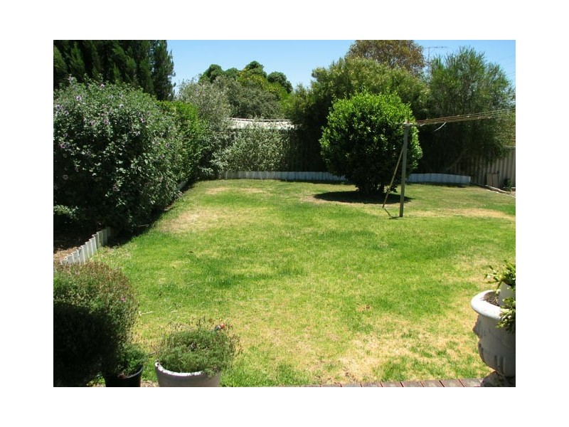 2 Hough Street, Narrogin WA 6312
