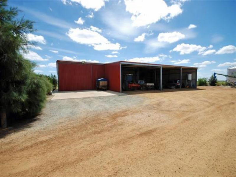 5 Maitland Street, Beverley WA 6304