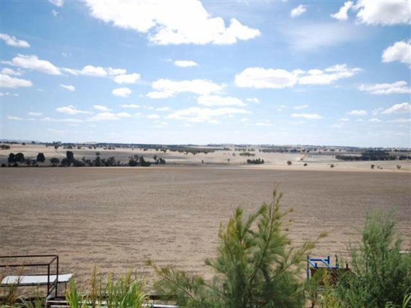 5 Maitland Street, Beverley WA 6304