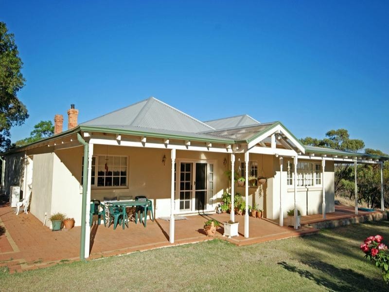 24 Balfour Street, Pingelly WA 6308