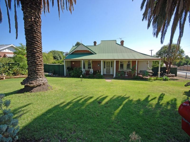 38 Williams Road, Narrogin WA 6312