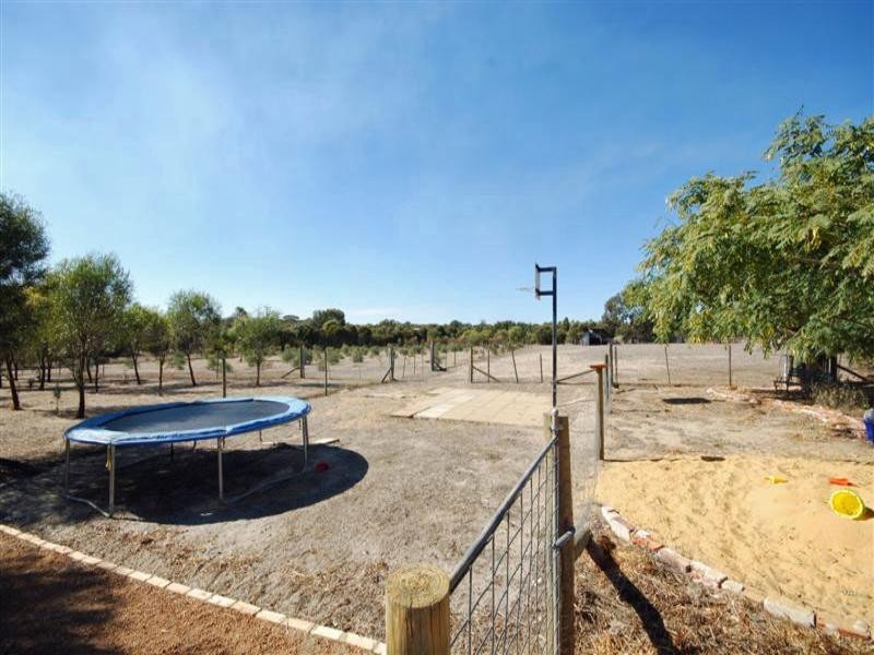 61 Katta Road, Narrogin WA 6312