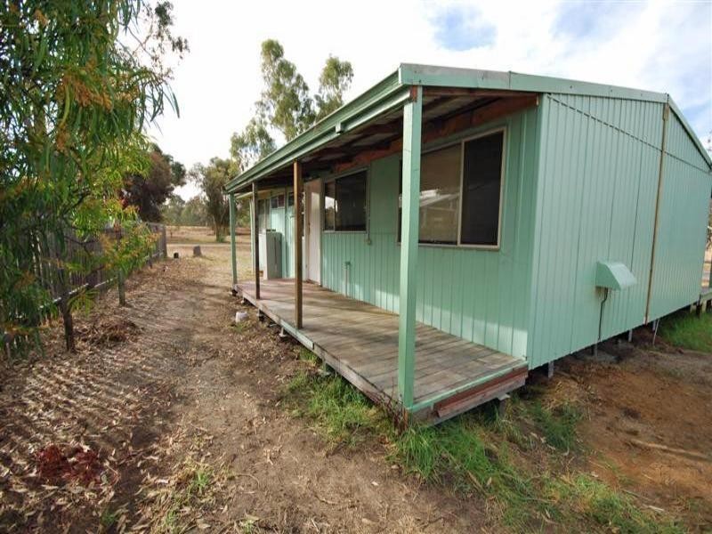 13 Michibin Street, Wandering WA 6308