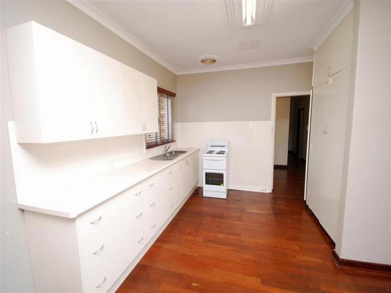 69 Williams Road, Narrogin WA 6312