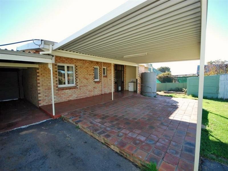 69 Williams Road, Narrogin WA 6312