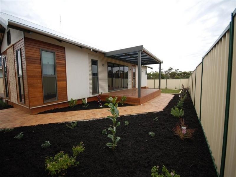 2/17 Fox Street, Narrogin WA 6312