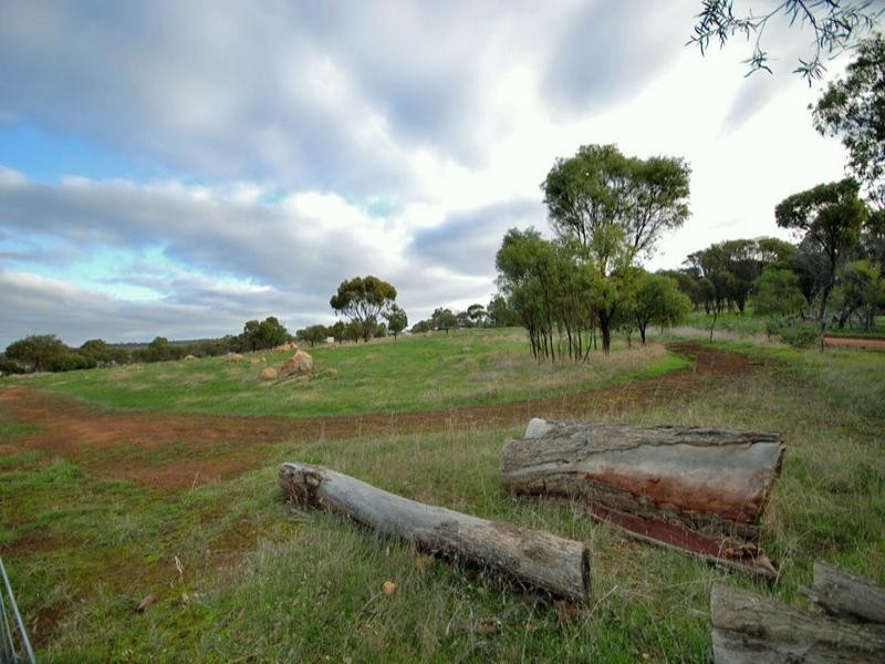 123 Hart Street, Cuballing WA 6311