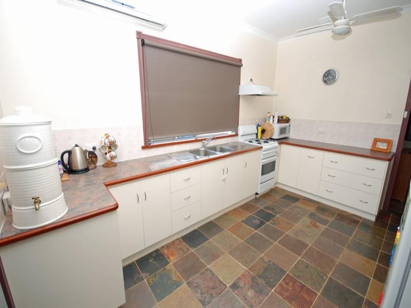 65 Ensign Street, Narrogin WA 6312