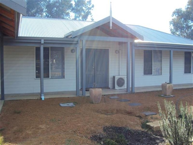 16 Christie Street, Boddington WA 6390
