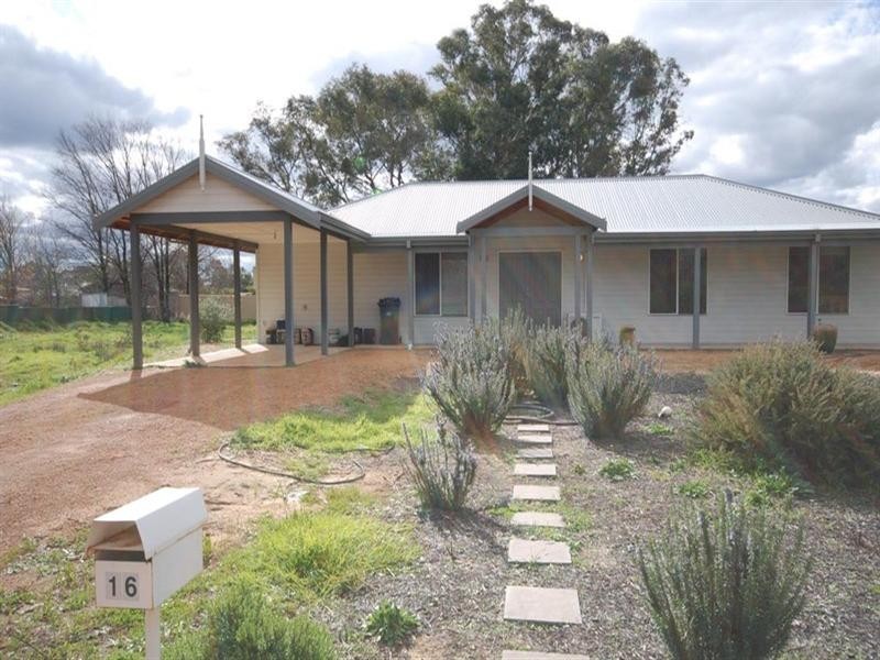 16 Christie Street, Boddington WA 6390