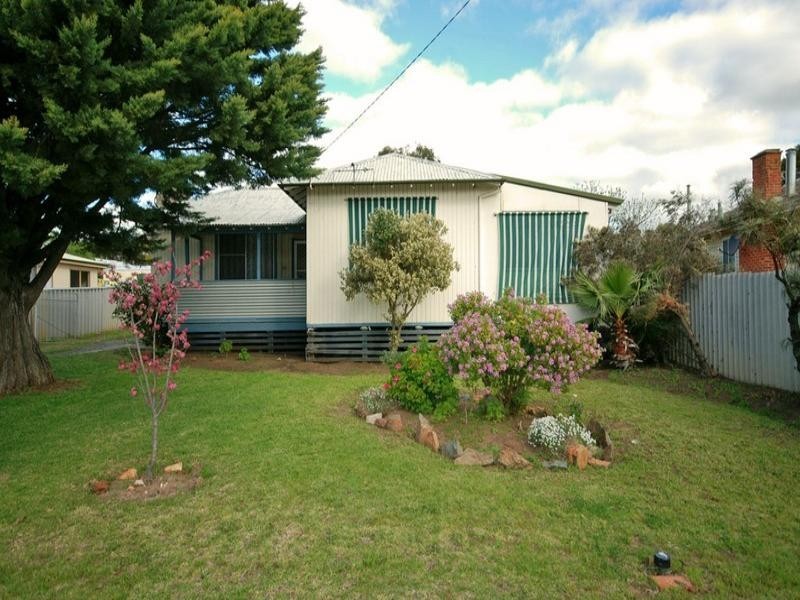 98 Northwood Street, Narrogin WA 6312