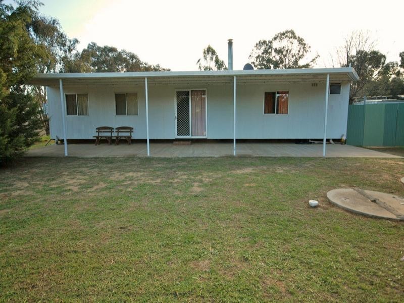 5 Gnowing Street, Wandering WA 6308