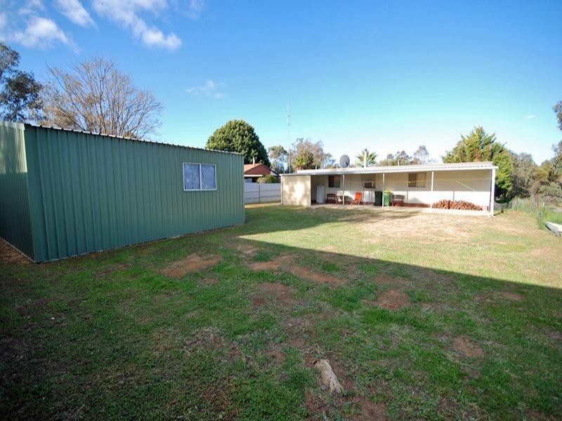5 Gnowing Street, Wandering WA 6308