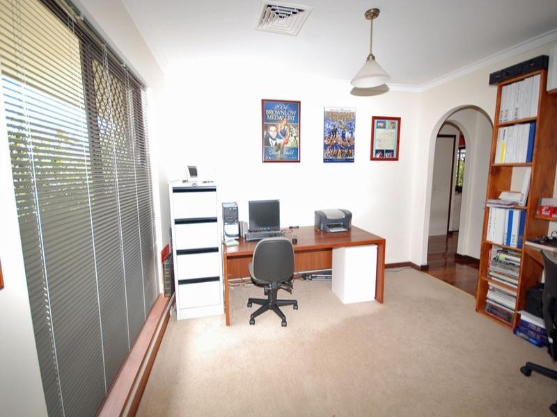 4 Hough Street, Narrogin WA 6312