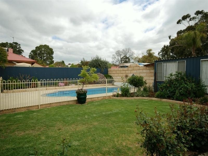 11 Florence Avenue, Narrogin WA 6312