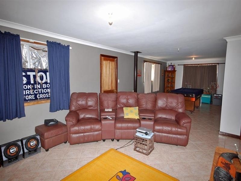 11 Florence Avenue, Narrogin WA 6312