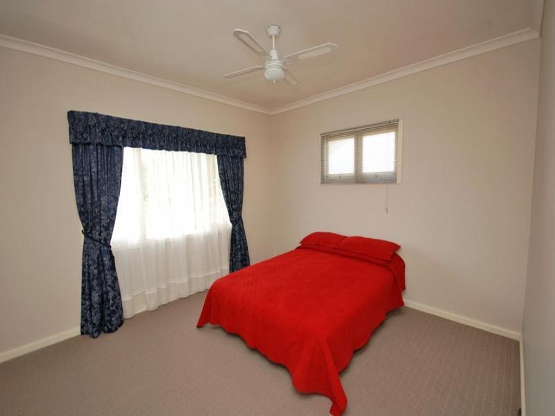 137 Clayton Road, Narrogin WA 6312