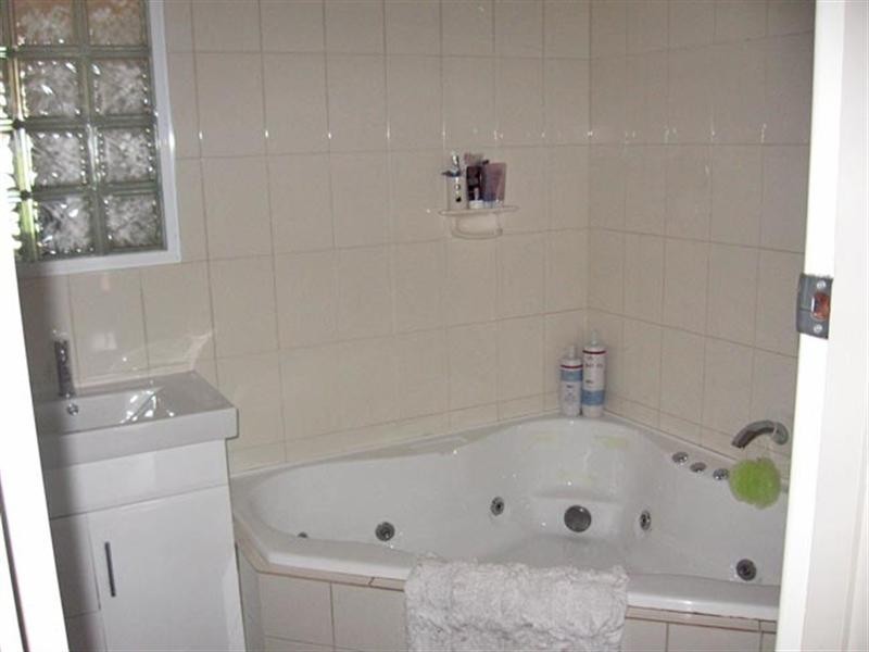 11 Burns Street, Narrogin WA 6312