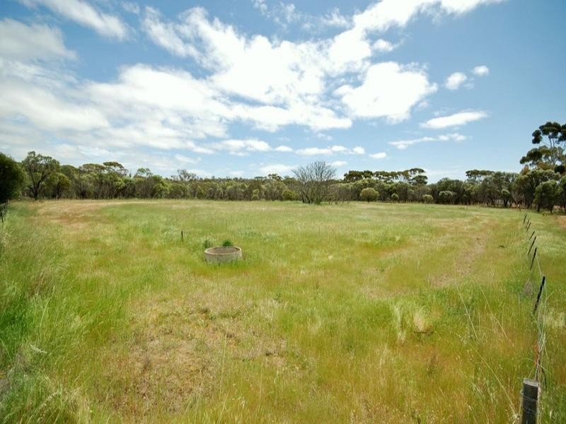 15 17 19 McCarthy Street, Yornaning WA 6311