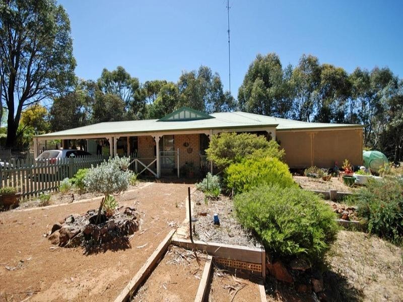 1 Adam Street, Boddington WA 6390